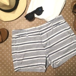 [ GAP ] 3-Inch City Shorts - CLOSET CLOSING!